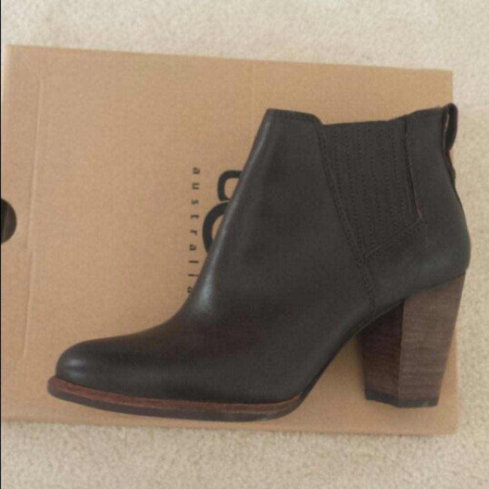 UGG booties - Picture 2 of 4